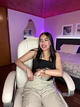 Customizable and immersive: Energize your taste buds and checkout our delicious choice of amateur cams liveshows with excited livestreamers getting their sweet physiques pounded with their beloved vibrating toys.