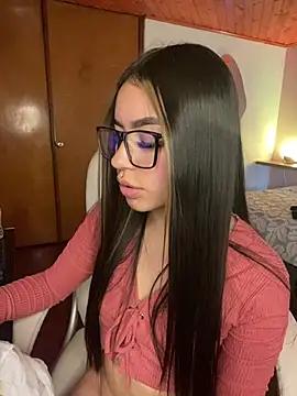 Cristina_pinkk from StripChat is Freechat