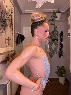 Crystal_________ from StripChat is Freechat