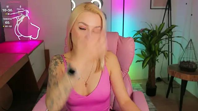 Customizable and immersive: Energize your taste buds and checkout our delicious choice of amateur cams liveshows with excited livestreamers getting their sweet physiques pounded with their beloved vibrating toys.