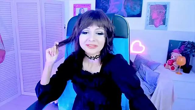 CrystallBloom from StripChat is Freechat