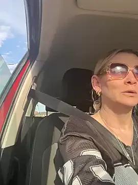 Curvy-Cleo from StripChat is Freechat