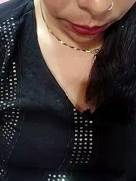 cutee_bhabhi from StripChat is Freechat