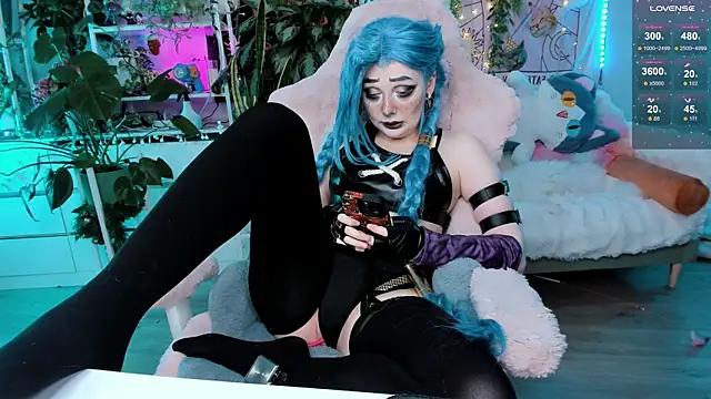 Customizable and immersive: Energize your taste buds and checkout our delicious choice of amateur cams liveshows with excited livestreamers getting their sweet physiques pounded with their beloved vibrating toys.