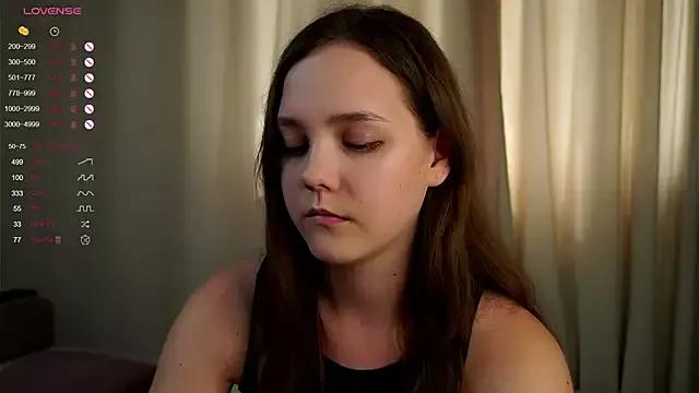 cuteSara_ from StripChat is Freechat