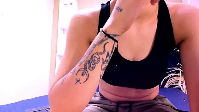 Customizable and immersive: Energize your taste buds and checkout our delicious choice of amateur cams liveshows with excited livestreamers getting their sweet physiques pounded with their beloved vibrating toys.