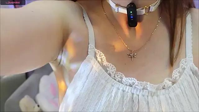 Customizable and immersive: Energize your taste buds and checkout our delicious choice of amateur cams liveshows with excited livestreamers getting their sweet physiques pounded with their beloved vibrating toys.