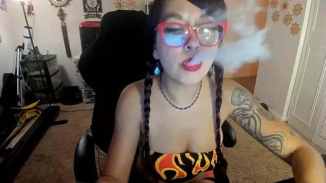Cynpai from StripChat is Freechat
