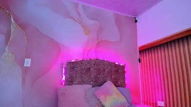 Daisy__rose from StripChat is Freechat