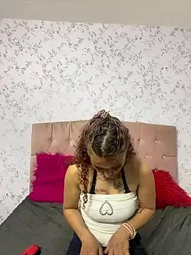 DakotaaMilff from StripChat is Freechat