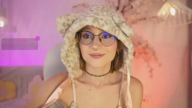 Customizable and immersive: Energize your taste buds and checkout our delicious choice of amateur cams liveshows with excited livestreamers getting their sweet physiques pounded with their beloved vibrating toys.