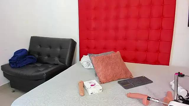 Customizable and immersive: Energize your taste buds and checkout our delicious choice of amateur cams liveshows with excited livestreamers getting their sweet physiques pounded with their beloved vibrating toys.