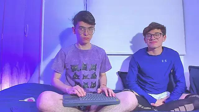 Customizable and immersive: Energize your taste buds and checkout our delicious choice of amateur cams liveshows with excited livestreamers getting their sweet physiques pounded with their beloved vibrating toys.