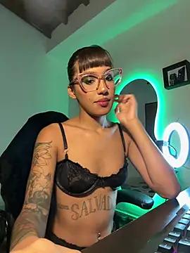 Customizable and immersive: Energize your taste buds and checkout our delicious choice of amateur cams liveshows with excited livestreamers getting their sweet physiques pounded with their beloved vibrating toys.