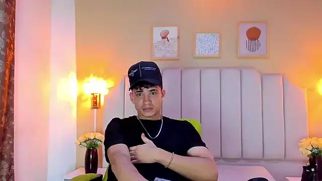 daniscot from StripChat is Freechat