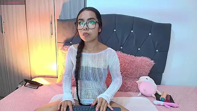 Customizable and immersive: Energize your taste buds and checkout our delicious choice of amateur cams liveshows with excited livestreamers getting their sweet physiques pounded with their beloved vibrating toys.