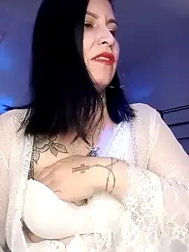 Dannitamillf from StripChat is Freechat