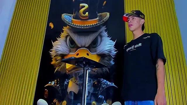 Customizable and immersive: Energize your taste buds and checkout our delicious choice of amateur cams liveshows with excited livestreamers getting their sweet physiques pounded with their beloved vibrating toys.