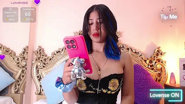 Customizable and immersive: Energize your taste buds and checkout our delicious choice of amateur cams liveshows with excited livestreamers getting their sweet physiques pounded with their beloved vibrating toys.