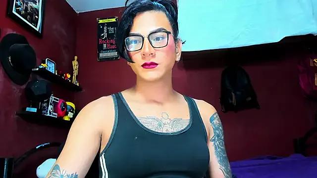 dariell_smokesexx from StripChat is Freechat