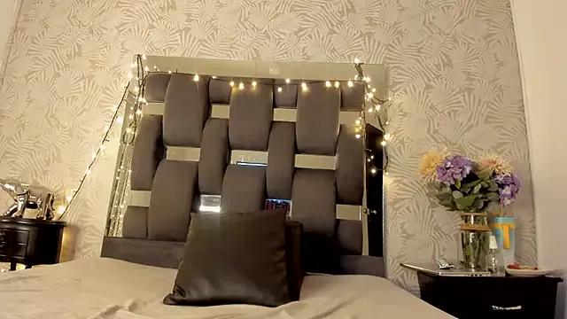 DarkHoneyy from StripChat is Freechat