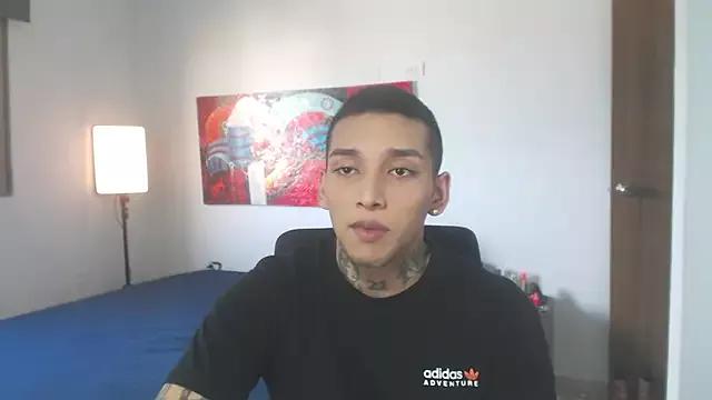 David_Adams2003 from StripChat is Freechat