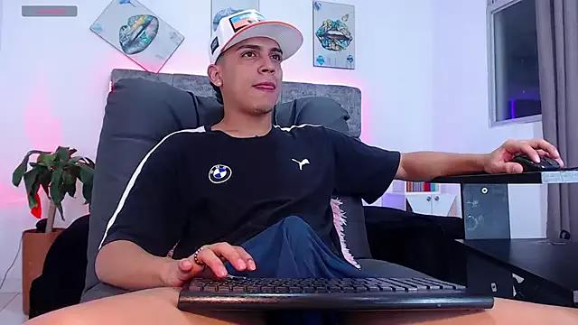 Customizable and immersive: Energize your taste buds and checkout our delicious choice of amateur cams liveshows with excited livestreamers getting their sweet physiques pounded with their beloved vibrating toys.