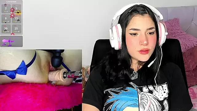 Customizable and immersive: Energize your taste buds and checkout our delicious choice of amateur cams liveshows with excited livestreamers getting their sweet physiques pounded with their beloved vibrating toys.