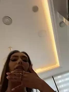 DemiXO from StripChat is Freechat