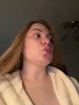 DeniMilkyyyyy from StripChat is Freechat
