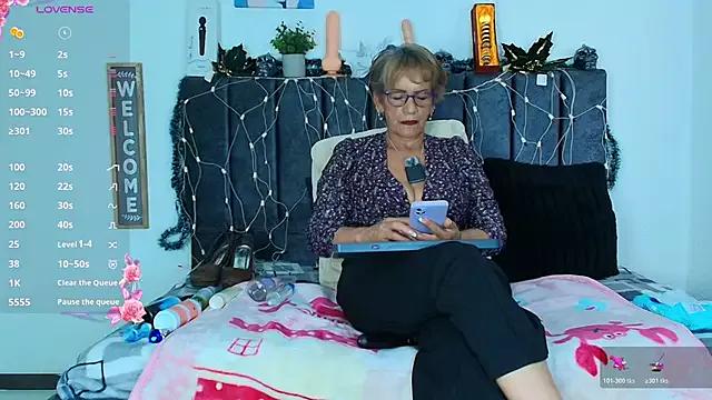 Devora_mature65 from StripChat is Freechat