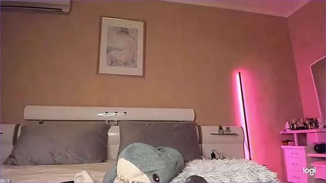 Diamond_D_ from StripChat is Freechat