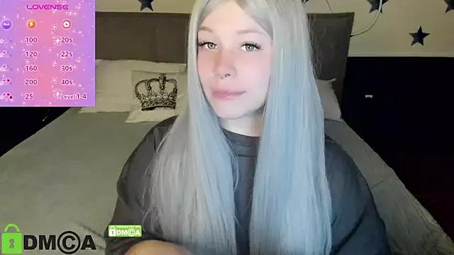 Diana_Dream from StripChat is Freechat