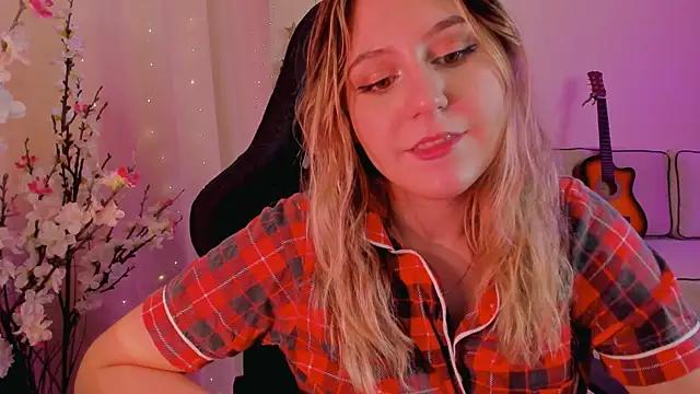 Customizable and immersive: Energize your taste buds and checkout our delicious choice of amateur cams liveshows with excited livestreamers getting their sweet physiques pounded with their beloved vibrating toys.