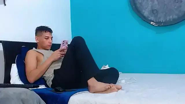 Customizable and immersive: Energize your taste buds and checkout our delicious choice of amateur cams liveshows with excited livestreamers getting their sweet physiques pounded with their beloved vibrating toys.