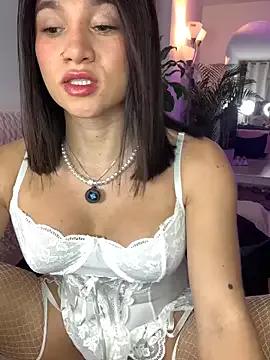 Customizable and immersive: Energize your taste buds and checkout our delicious choice of amateur cams liveshows with excited livestreamers getting their sweet physiques pounded with their beloved vibrating toys.