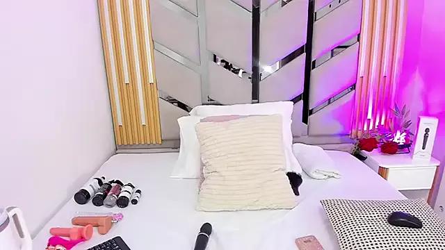 Customizable and immersive: Energize your taste buds and checkout our delicious choice of amateur cams liveshows with excited livestreamers getting their sweet physiques pounded with their beloved vibrating toys.