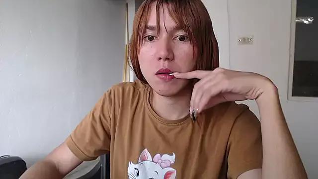 Dolly_Peach_ from StripChat is Freechat