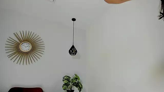 dore_amelie from StripChat is Freechat
