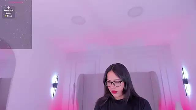 Dream_nena from StripChat is Freechat