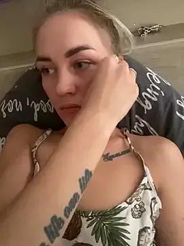 DreamGirl-777 from StripChat is Freechat