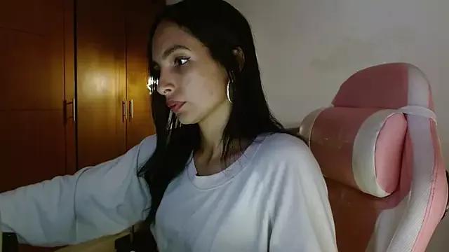 DreamsAnna from StripChat is Freechat