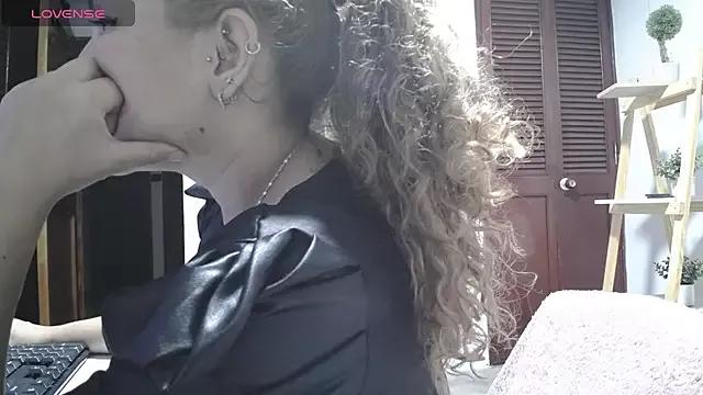 Customizable and immersive: Energize your taste buds and checkout our delicious choice of amateur cams liveshows with excited livestreamers getting their sweet physiques pounded with their beloved vibrating toys.