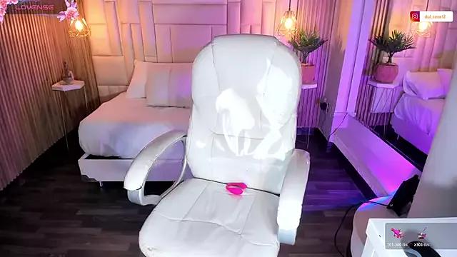 Customizable and immersive: Energize your taste buds and checkout our delicious choice of amateur cams liveshows with excited livestreamers getting their sweet physiques pounded with their beloved vibrating toys.