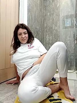 Customizable and immersive: Energize your taste buds and checkout our delicious choice of amateur cams liveshows with excited livestreamers getting their sweet physiques pounded with their beloved vibrating toys.