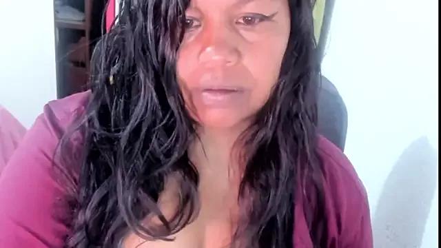 ebonylouissexyhot from StripChat is Freechat
