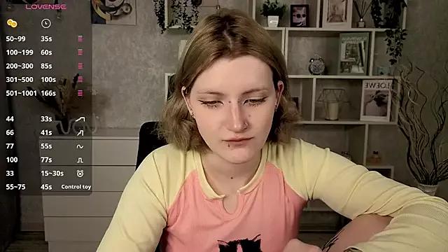 EchoBloom from StripChat is Freechat