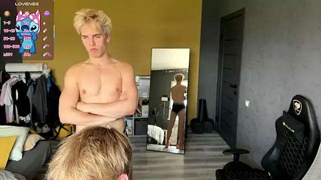 Photos of EdwinBlaze from StripChat is Freechat