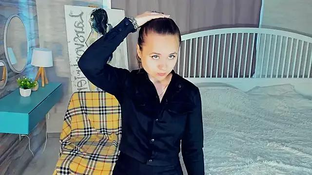 EdythEasker from StripChat is Freechat