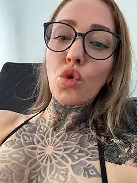Customizable and immersive: Energize your taste buds and checkout our delicious choice of amateur cams liveshows with excited livestreamers getting their sweet physiques pounded with their beloved vibrating toys.